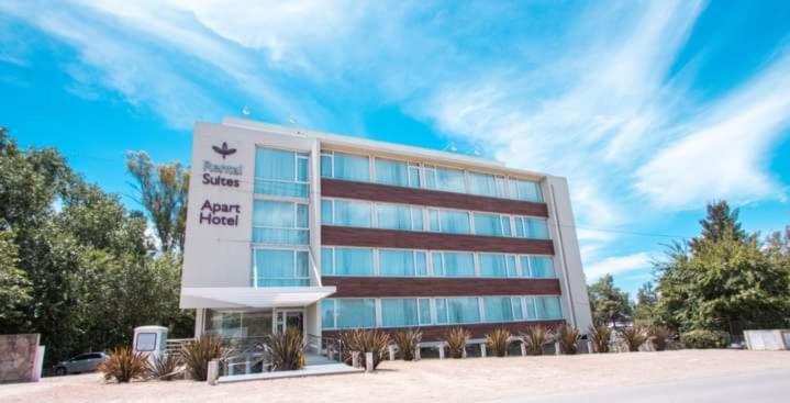 Aparthotel Pilar 4*